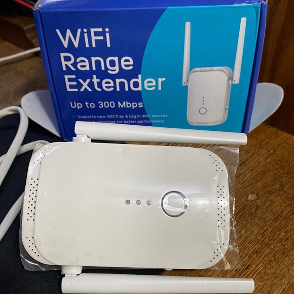 ioon Other Wifi Extender New In Box With Usb Port And Cable Poshmark